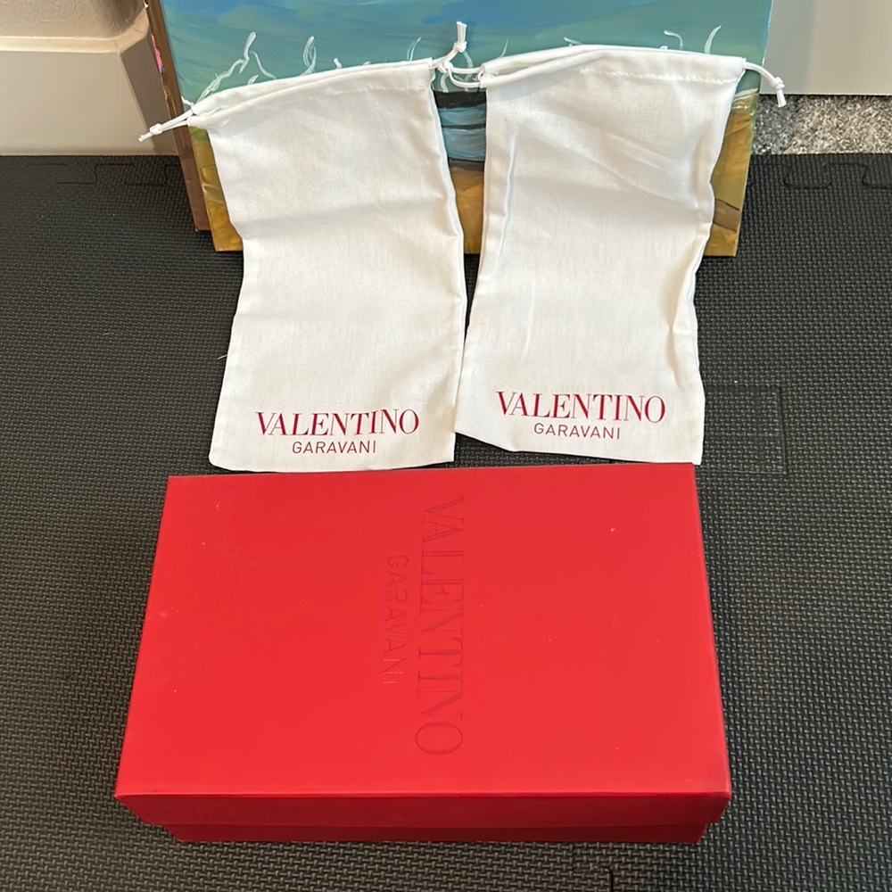 Valentino Garavani Shoes box with 2 shoe sacks